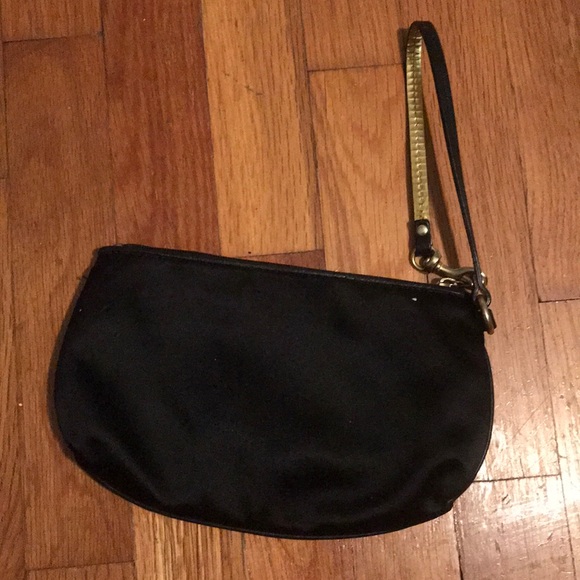 Coach wristlet in perfect condition - Picture 2 of 5